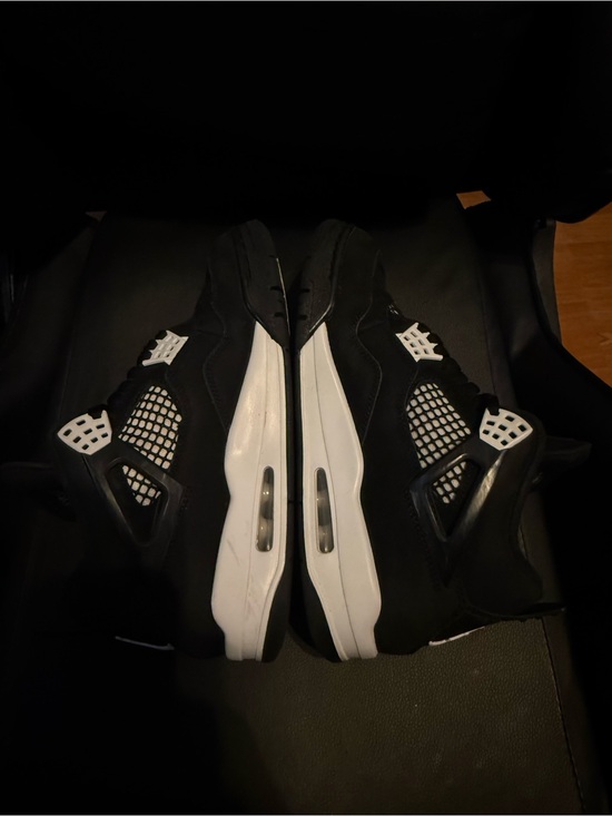 Jordan Other - Jordan 4 white thunder